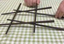 用几根筷子搭桥陪孩子玩得不亦乐乎,培养想象力和动手能力-贝叔育儿-陪伴成长