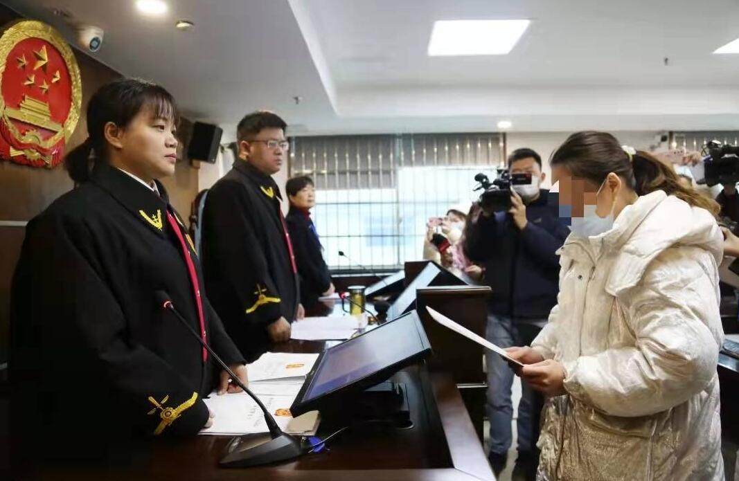 长沙发出全国首份家庭教育令
