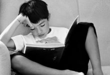 2023暑假课外阅读的必读书单,小学各年级上学期语文配套阅读-贝叔育儿-陪伴成长